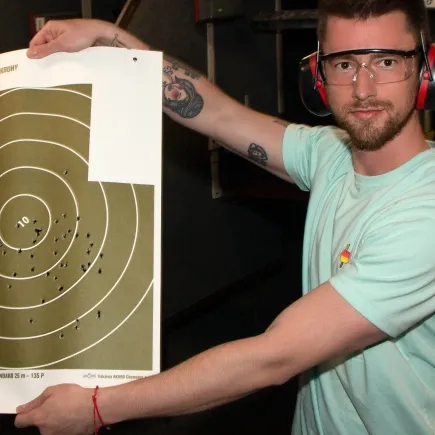 AK-47 / 4 wapens / 33 kogels